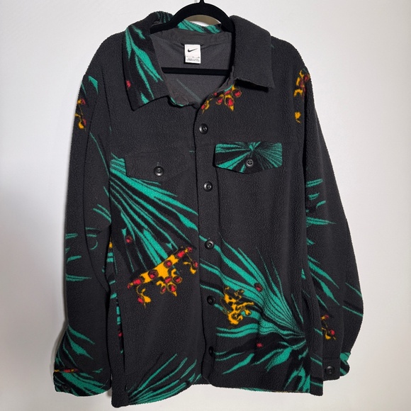 Nike - LeBron James Grey Printed - Sherpa Button-Up Jacket - Cozy Fleece - Picture 1 of 9